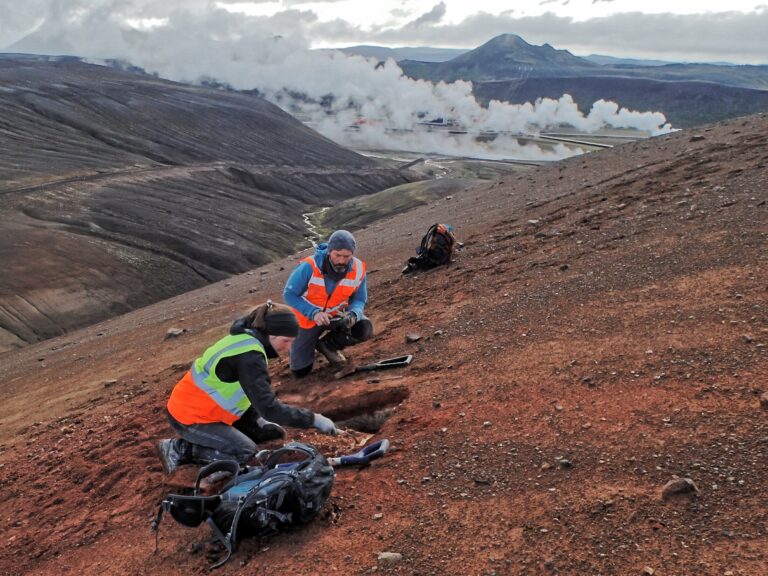 IAVCEI/CEV Webinar: Phreatic and hydrothermal eruptions: Insights from fieldwork & lab experiments